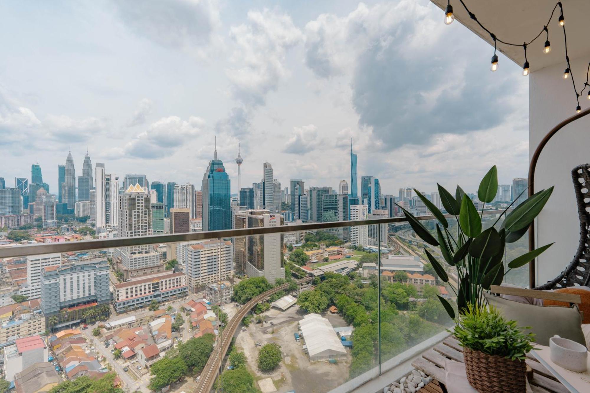 Suites & Residences @ Regalia By Plc Kuala Lumpur Zewnętrze zdjęcie